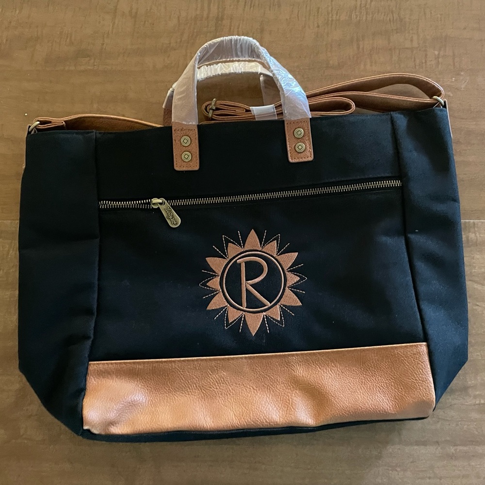 Step it Up Tote by Thirty-one